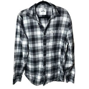 Hollister Men's Button Up Check Flannel Shirt XL Black Plaid Classic Grunge